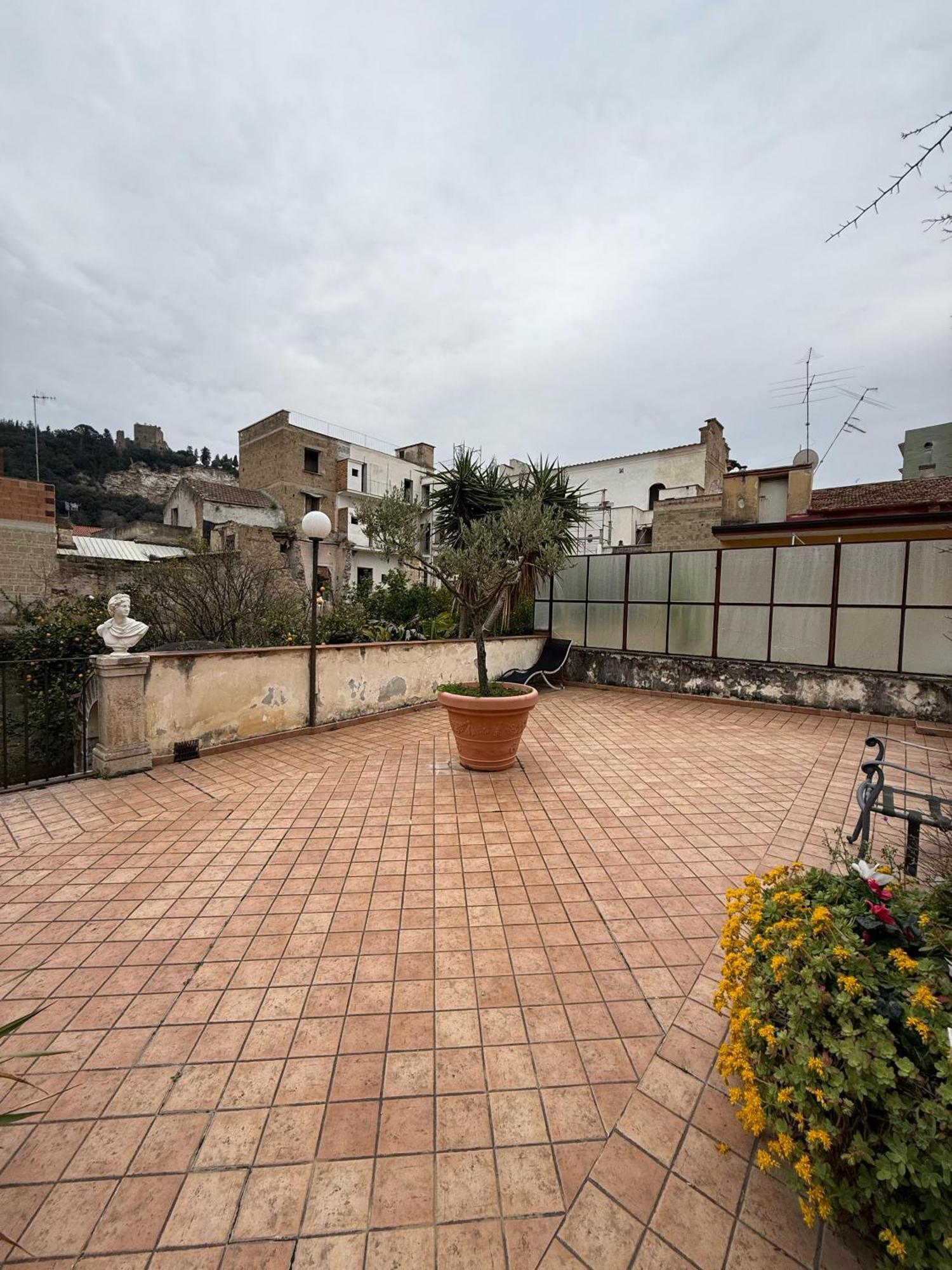 La Lanciolla Apartment *